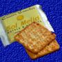 Biscoitos Cream Cracker  c/ 02 unidades em cada embalagem - Gravação colorida e centralizada