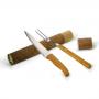 TK00703 Kit Churrasco com garfo e faca de 7". Gravação a laser na faca 01 lado logomarca e no verso cortes do boi. Embalagem tubular em kraft presente