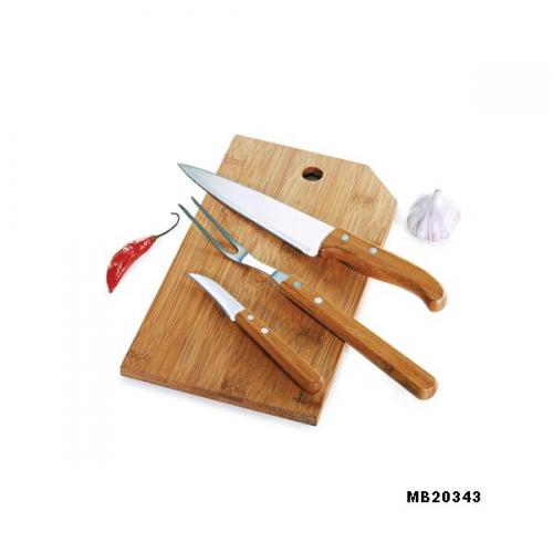 MB20343 - Conjunto Facas, garfo e Prancha em Bambu/ Inox Oregon c/ 4 peças - Gravaçao a laser na tábua - Embalagem Kraft MB20343 - Conjunto Facas, garfo e Prancha em Bambu/ Inox Oregon c/ 4 peças - Gravaçao a laser na tábua - Embalagem Kraft