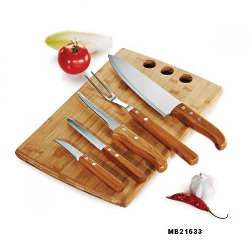 MB21533 - Conjunto Facas, Garfo e Prancha em Bambu/ Inox Califórnia c/ 6 peças - Gravaçao a laser na tábua - Embalagem Kraft MB21533 - Conjunto Facas, Garfo e Prancha em Bambu/ Inox Califórnia c/ 6 peças - Gravaçao a laser na tábua - Embalagem Kraft