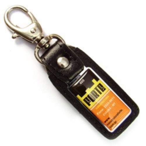 Chaveiro personalizado, Modelo Couro Sintético C3 Mosquetão , Gravação colorida, acabamento em resina. Embalgem Individual Chaveiro personalizado, Modelo Couro Sintético C3 Mosquetão , Gravação colorida, acabamento em resina. Embalgem Individual
