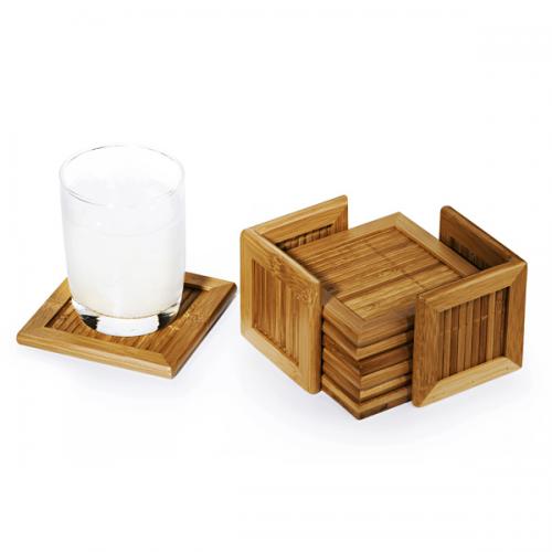 PU0663 - Conjunto Porta-Copos em bambu ( 6 unidades + o suporte). Gravação a laser na base do conjunto. Embalgem cx Kraft