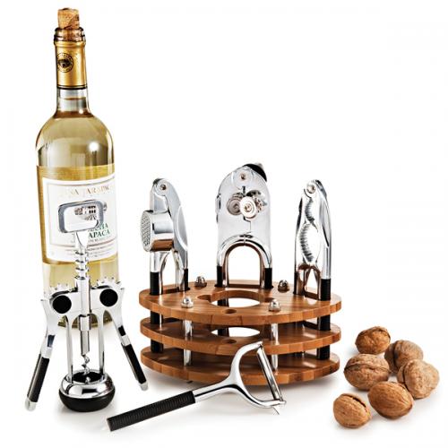 KB00433 Conjunto de utensílios com base em bambu. 6 peças. Gravação a laser no suporte. Embalagem cx kraft KB00433 Conjunto de utensílios com base em bambu. 6 peças. Gravação a laser no suporte. Embalagem cx kraft