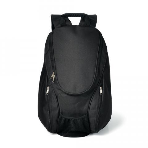 MA00511 Mochila preta confeccionada em Poliester 300D/600D Conta com compartimento interno para Notebook, alças ajustáveis e dois bolsos laterais. Possui ainda alça de mão e um bolso frontal inferior em tela elástica. Capacidade: 20 litros Dimensões da mochila fechada: 54x39x6cm   Uma gravação em Silkscreen 01 cor. 