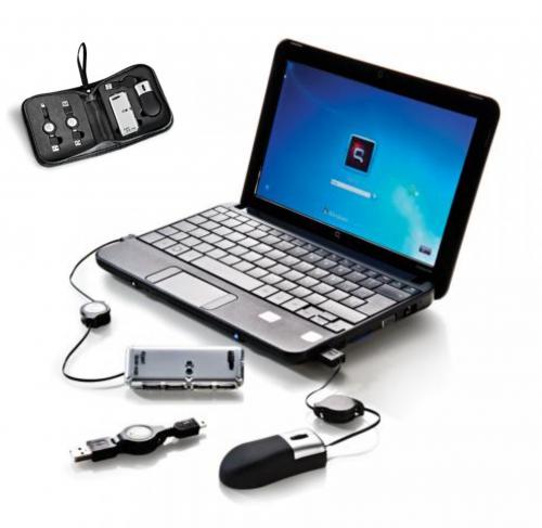 IN00241 Conjunto de mouse e acessórios com pasta em Material Sintético preto com zíper. Conta com cabo de conexão/extensão USB AM-AF e USB AM-5PIN, HUB prata com 4 entradas USB 2.0 e 1 saída USB, mini mouse óptico com fio extensor e saída USB. Compatível com Windows/Mac Dimensões da pasta: 15,5x12x4,7cm. Gravação silk no estojo