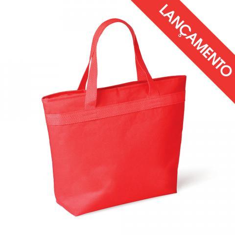 CS01004 Sacola térmica em Nylon 600 vermelha com alças. Dimensões: 45x34cm. Disponivel tambem nas cores Preta(CS01001), Azul (CS01003), e Verde ( CS01005). Sugestão de Gravação: Uma gravação em Silkscreen. CS01004 Sacola térmica em Nylon 600 vermelha com alças. Dimensões: 45x34cm. Disponivel tambem nas cores Preta(CS01001), Azul (CS01003), e Verde ( CS01005). Sugestão de Gravação: Uma gravação em Silkscreen.