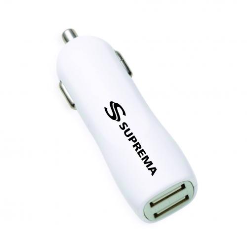 CV244 Carregador veicular USB 12V. Possui 2 entradas USB. Gravação 1 cor