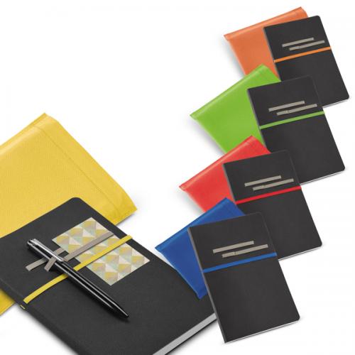 93713 Caderno. Couro sintético. Com 96 folhas não pautadas. Fornecido em embalagem de non-woven. Esferográfica não inclusa. Medidas: 140x210mm - Embalagem: 175x240mm Área de gravação: 100x50mm Gravação silk 01 cor, 01 posição no caderno. 93713 Caderno. Couro sintético. Com 96 folhas não pautadas. Fornecido em embalagem de non-woven. Esferográfica não inclusa. Medidas: 140x210mm - Embalagem: 175x240mm Área de gravação: 100x50mm Gravação silk 01 cor, 01 posição no caderno.